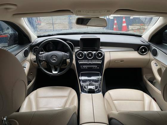 MERCEDES-BENZ C 180 2016