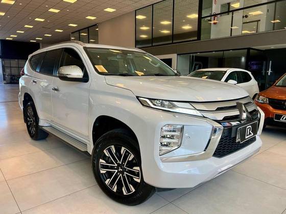 MITSUBISHI PAJERO SPORT 2023
