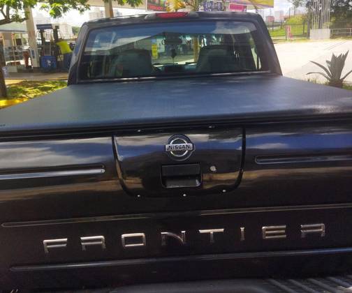 NISSAN FRONTIER 2004