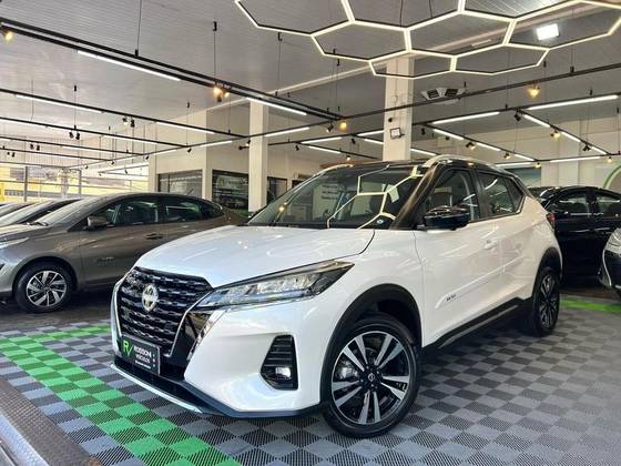 NISSAN KICKS 2023
