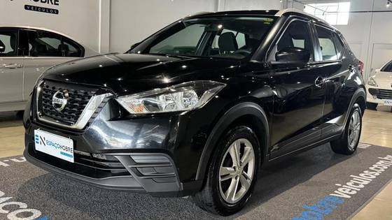 NISSAN KICKS 2018