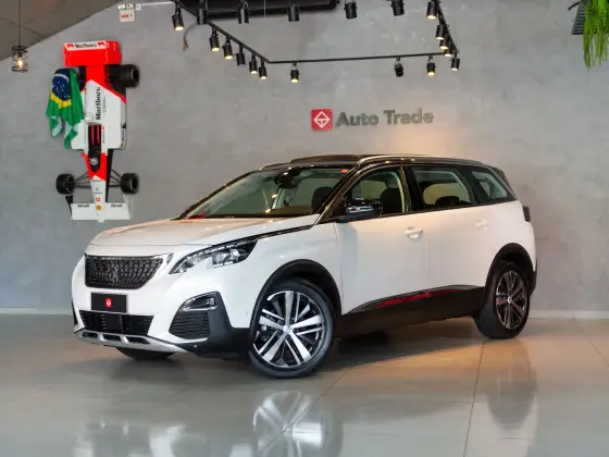 PEUGEOT 5008 2019