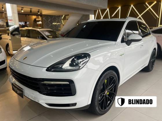 PORSCHE CAYENNE 2019