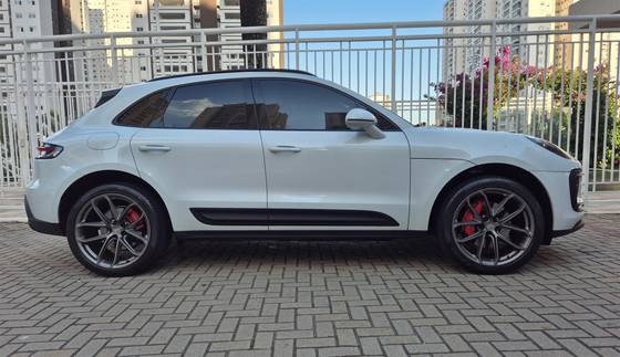 PORSCHE MACAN 2022