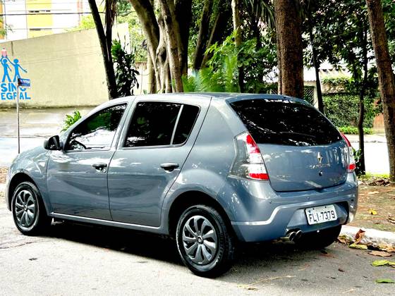 RENAULT SANDERO 2014