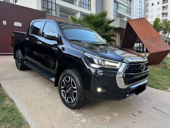 TOYOTA HILUX 2021