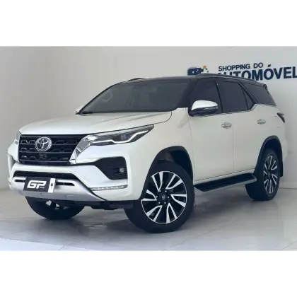 TOYOTA HILUX SW4 2022