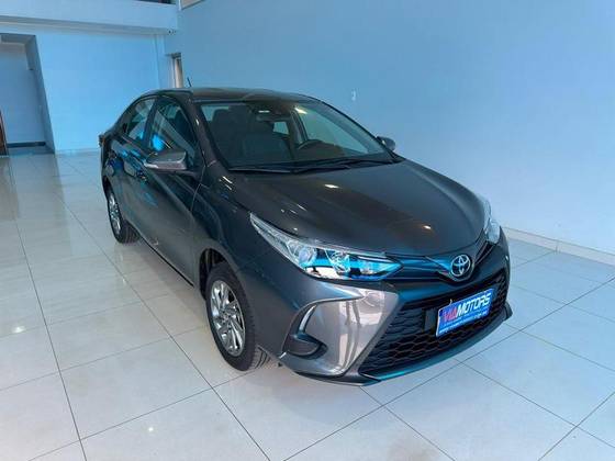 TOYOTA YARIS 2023
