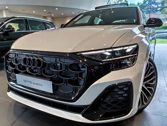 AUDI Q8 2025