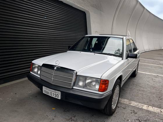 MERCEDES-BENZ 190 E 1986