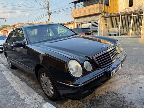 MERCEDES-BENZ E 320 2000