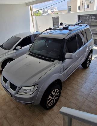 MITSUBISHI PAJERO TR4 2013