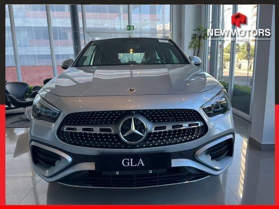 MERCEDES-BENZ GLA 200 2025