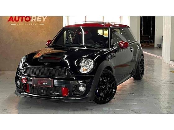 MINI JOHN COOPER WORKS 2013