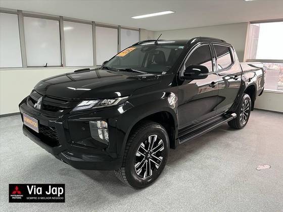 MITSUBISHI L200 TRITON 2025