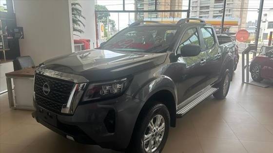 NISSAN FRONTIER 2025