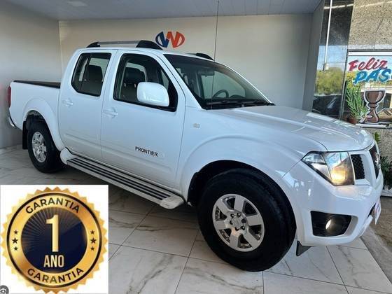 NISSAN FRONTIER 2014