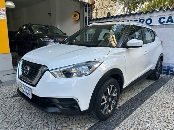 NISSAN KICKS 2018