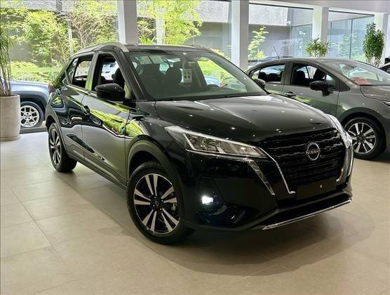 NISSAN KICKS PLAY 2025