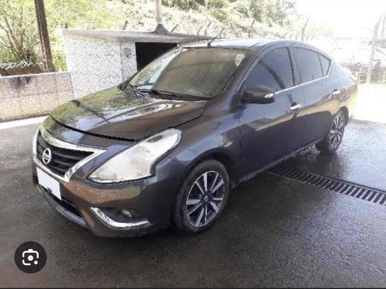 NISSAN VERSA 2020