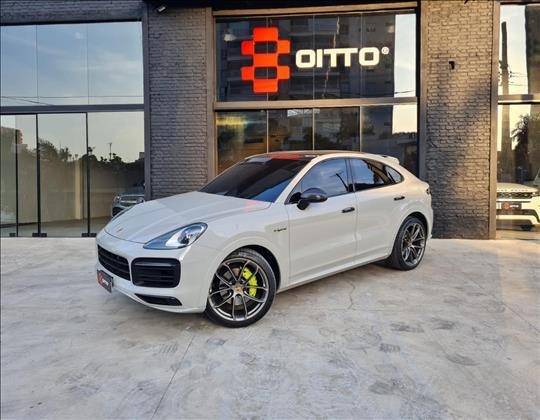 PORSCHE CAYENNE 2021