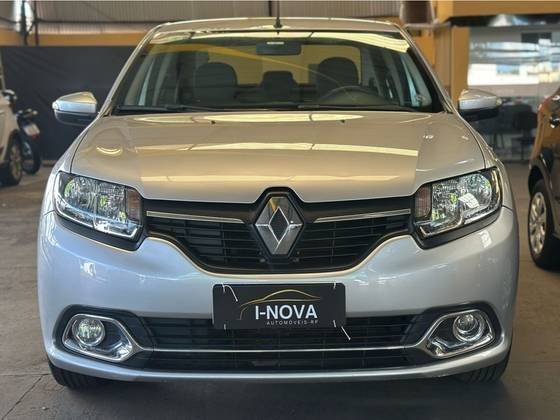 RENAULT LOGAN 2015
