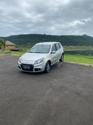 RENAULT SANDERO 2014