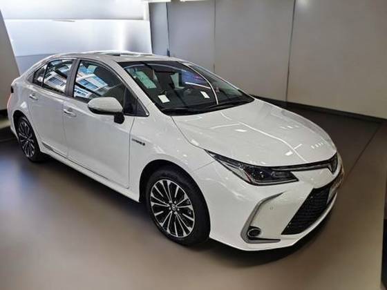 TOYOTA COROLLA 2025