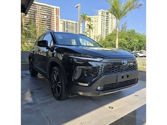 TOYOTA COROLLA CROSS 2026