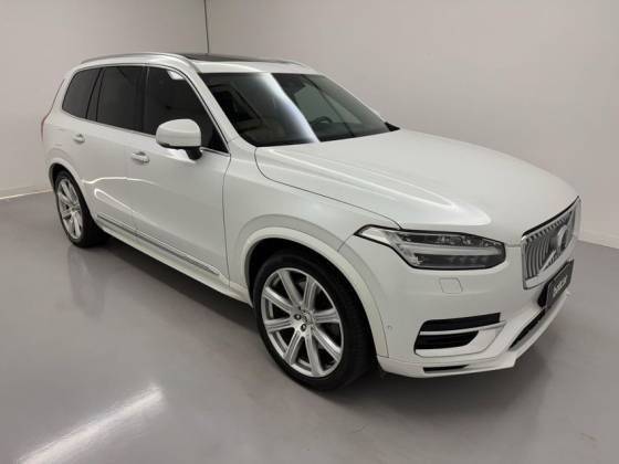 VOLVO XC90 2021