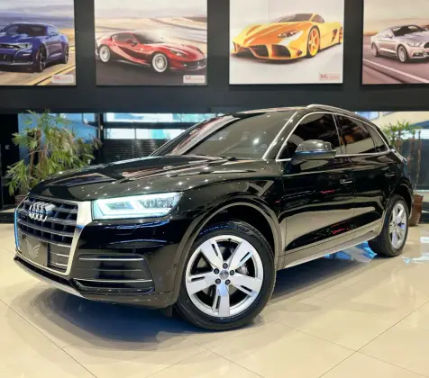AUDI Q5 2020