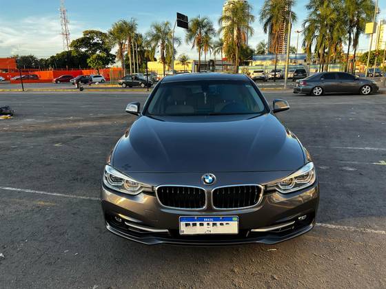 BMW 320i 2017