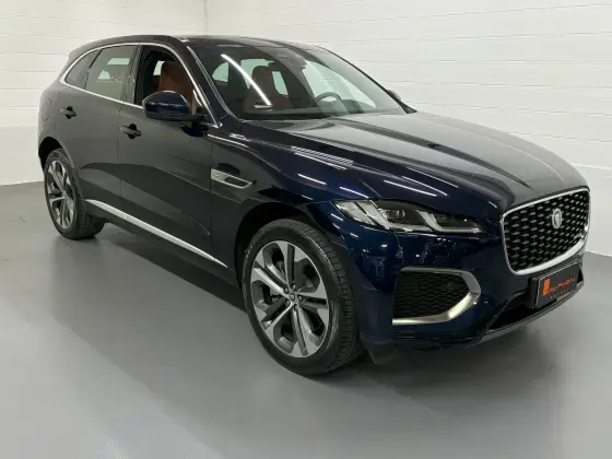JAGUAR F-PACE 2024