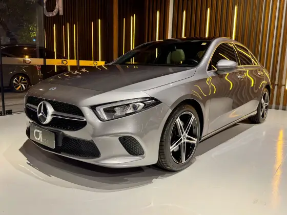 MERCEDES-BENZ A 200 2021