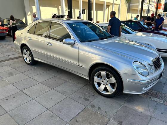 MERCEDES-BENZ E 500 2004