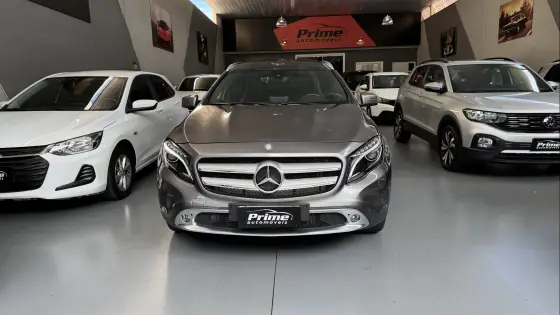 MERCEDES-BENZ GLA 250 2016
