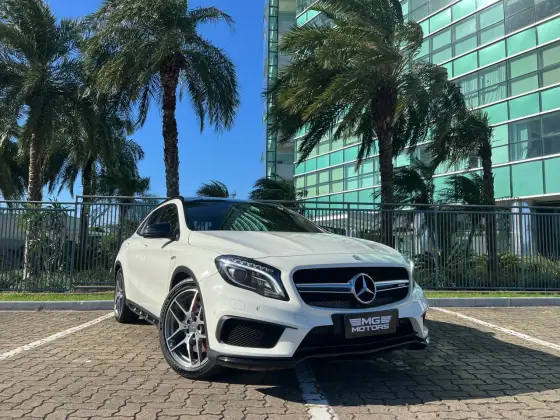 MERCEDES-BENZ GLA 45 AMG 2015
