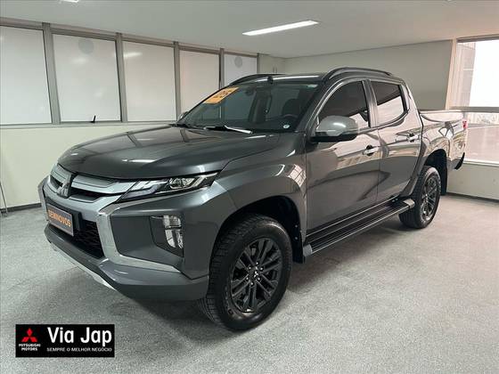 MITSUBISHI L200 TRITON 2025