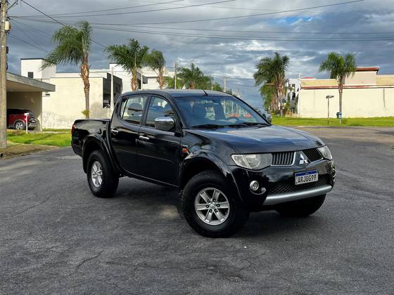 MITSUBISHI L200 TRITON 2009