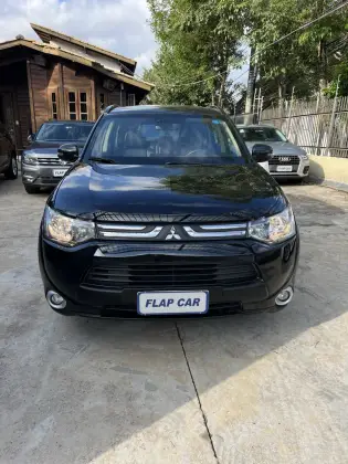MITSUBISHI OUTLANDER 2014