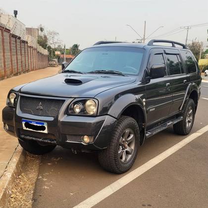 MITSUBISHI PAJERO 2008