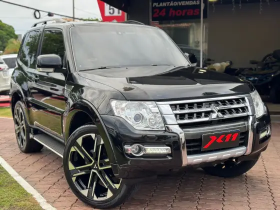 MITSUBISHI PAJERO FULL 2016