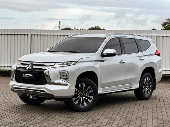 MITSUBISHI PAJERO SPORT 2024