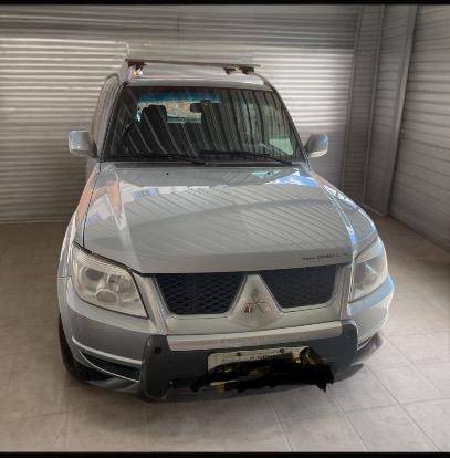 MITSUBISHI PAJERO TR4 2015