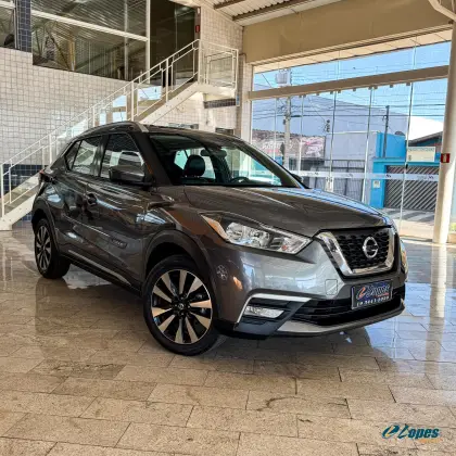 NISSAN KICKS 2017
