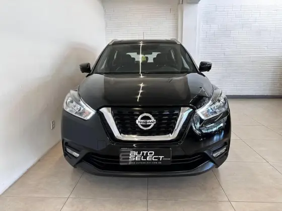NISSAN KICKS 2017