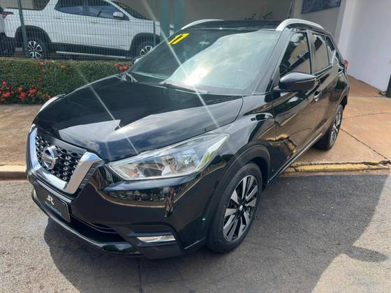 NISSAN KICKS 2017