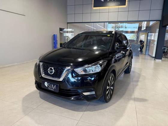 NISSAN KICKS 2017