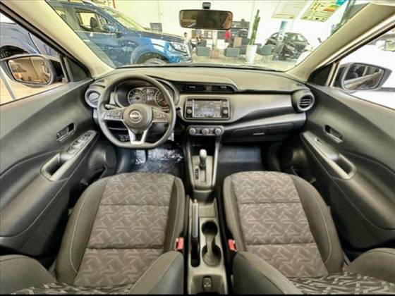 NISSAN KICKS PLAY 2025