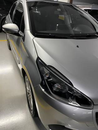 PEUGEOT 208 2019